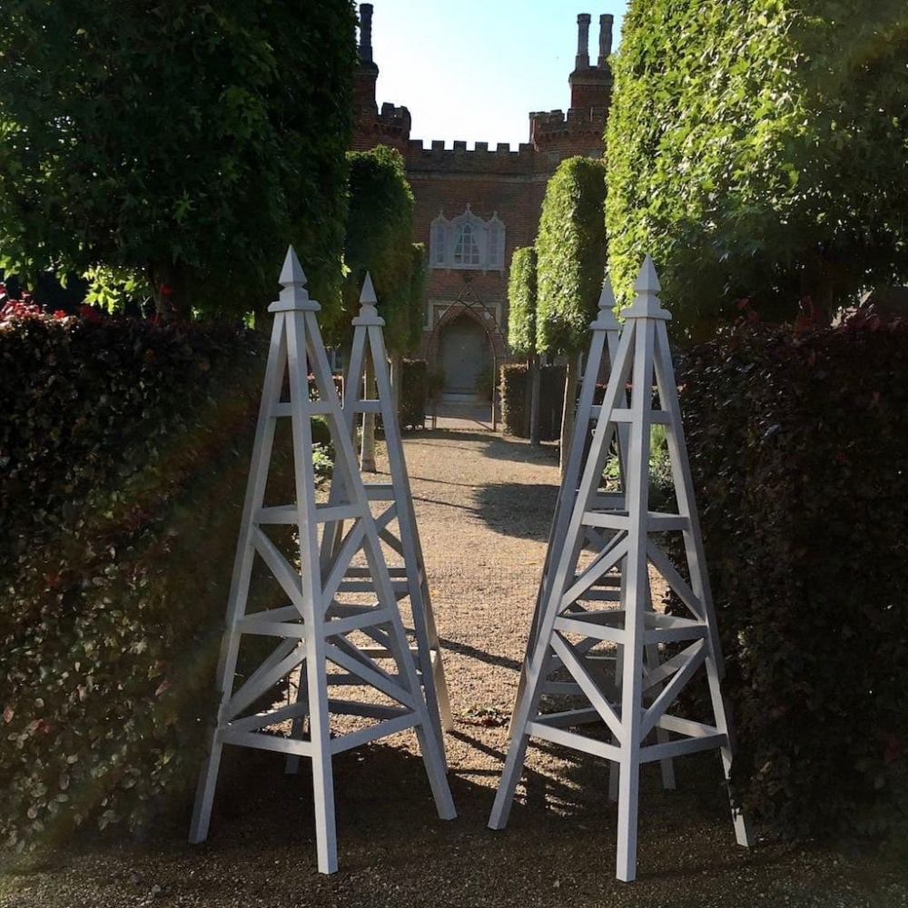 Chelsea Star Garden Obelisk