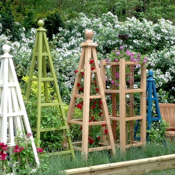 Large Oak Garden Obelisk