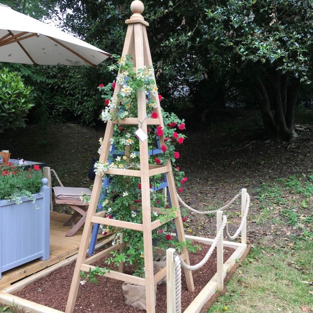 Oak Garden Obelisk