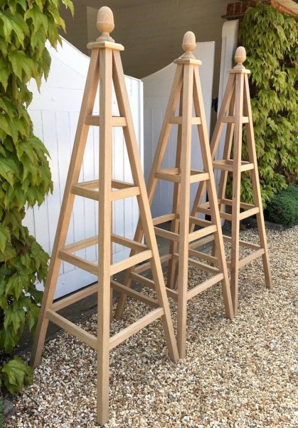 Oak Garden Obelisk