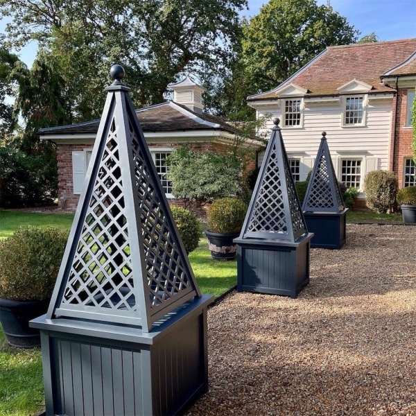 Trellis Garden Obelisk with Base